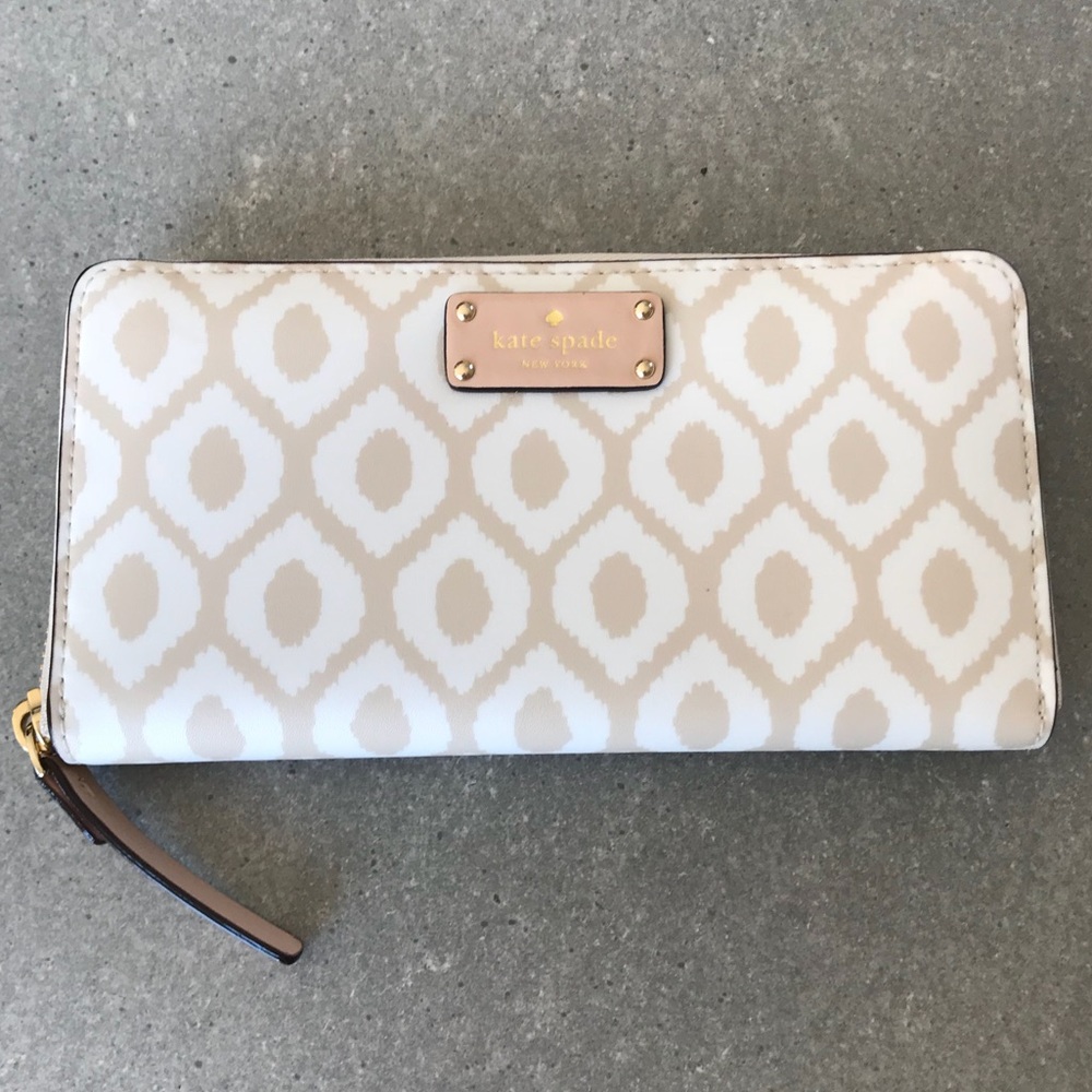 ❤️ SOLD ❤️ NWT Kate Spade Wallet Groove Street